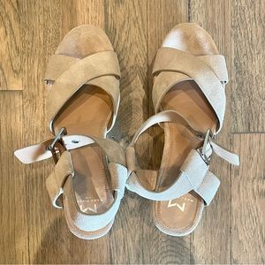 Marc Fisher wedges